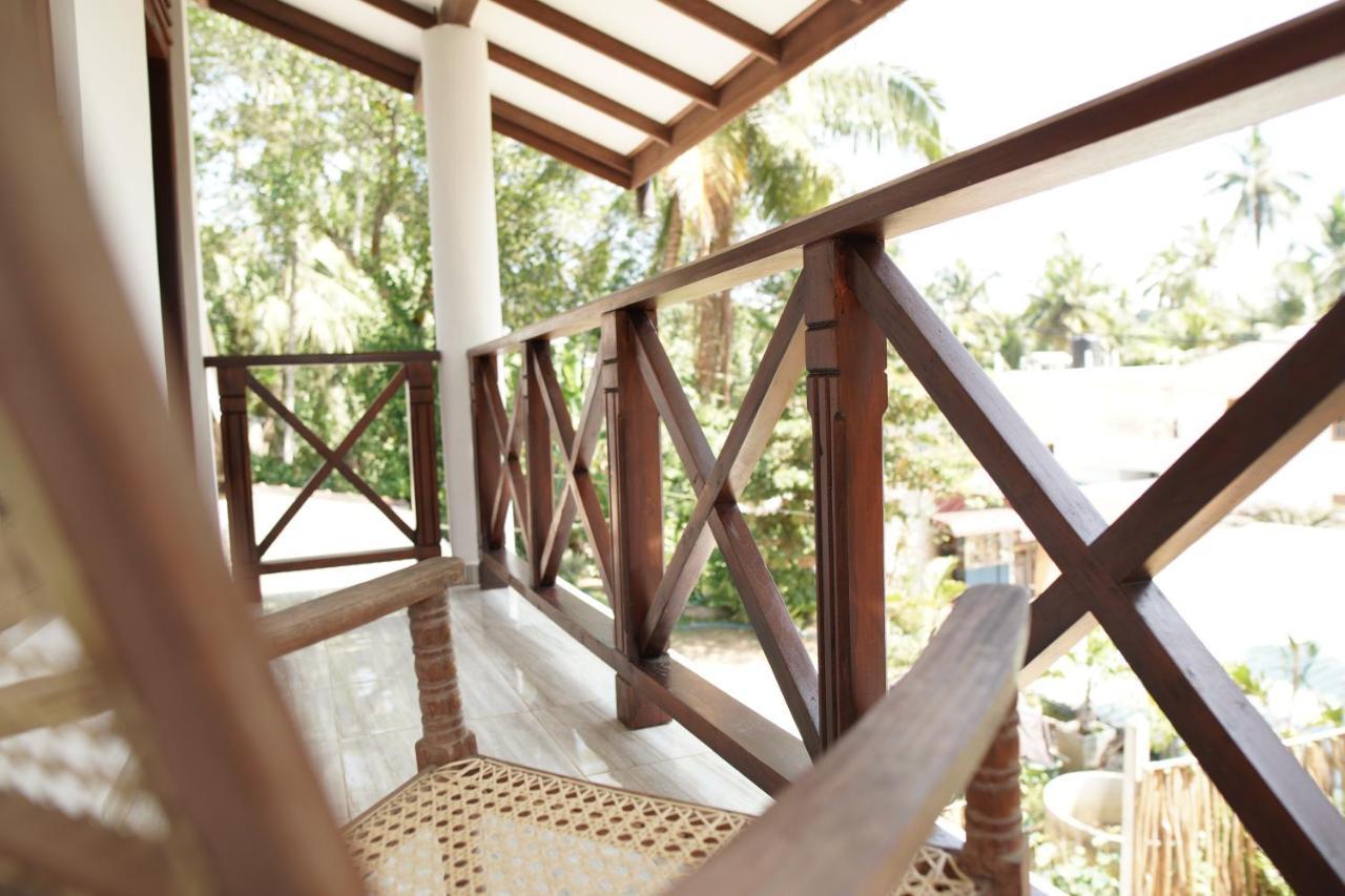Hotel Surf Nest Hiriketiya Dikwella Sur Exterior foto