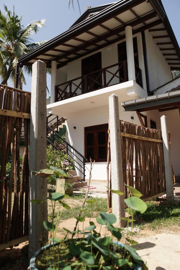 Hotel Surf Nest Hiriketiya Dikwella Sur Exterior foto