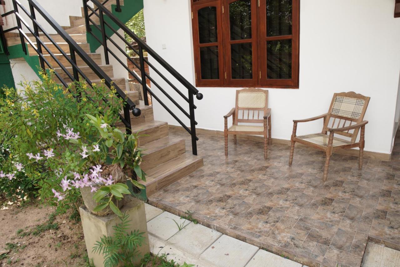 Hotel Surf Nest Hiriketiya Dikwella Sur Exterior foto